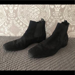 Mens Prada Black Suede Boots, size 10, Pre-owned